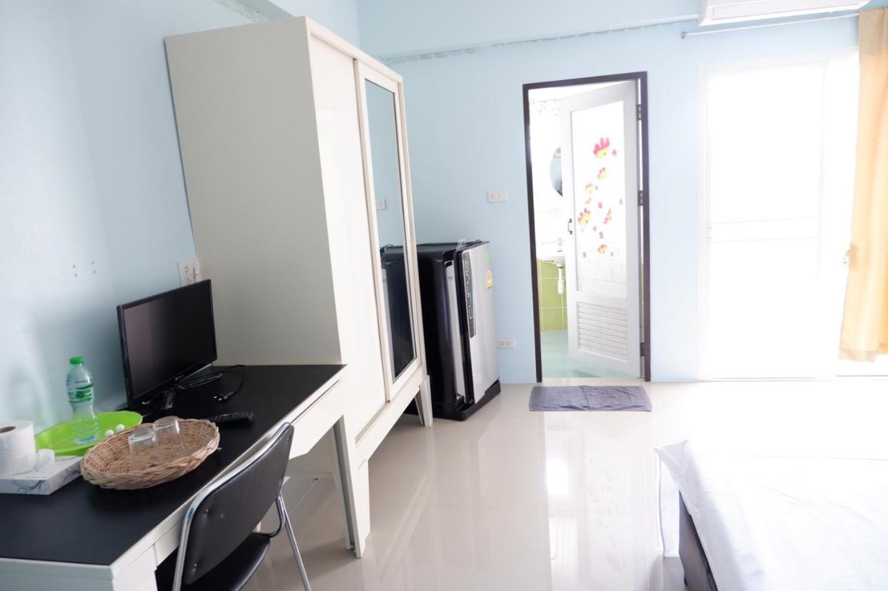 Hotel V At Bangsaen Extérieur photo